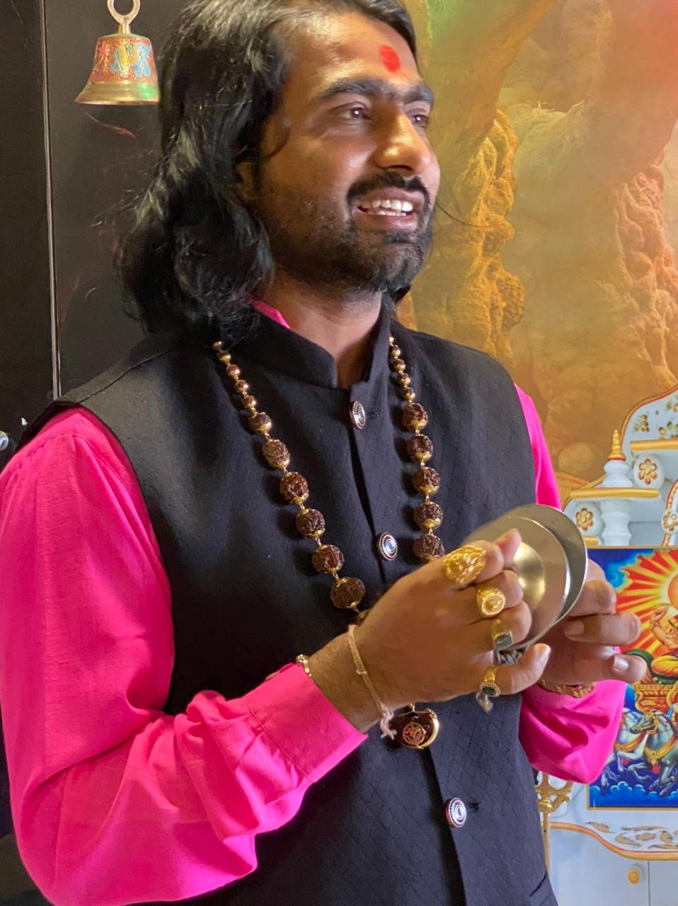 Astrologer Praful Pandya